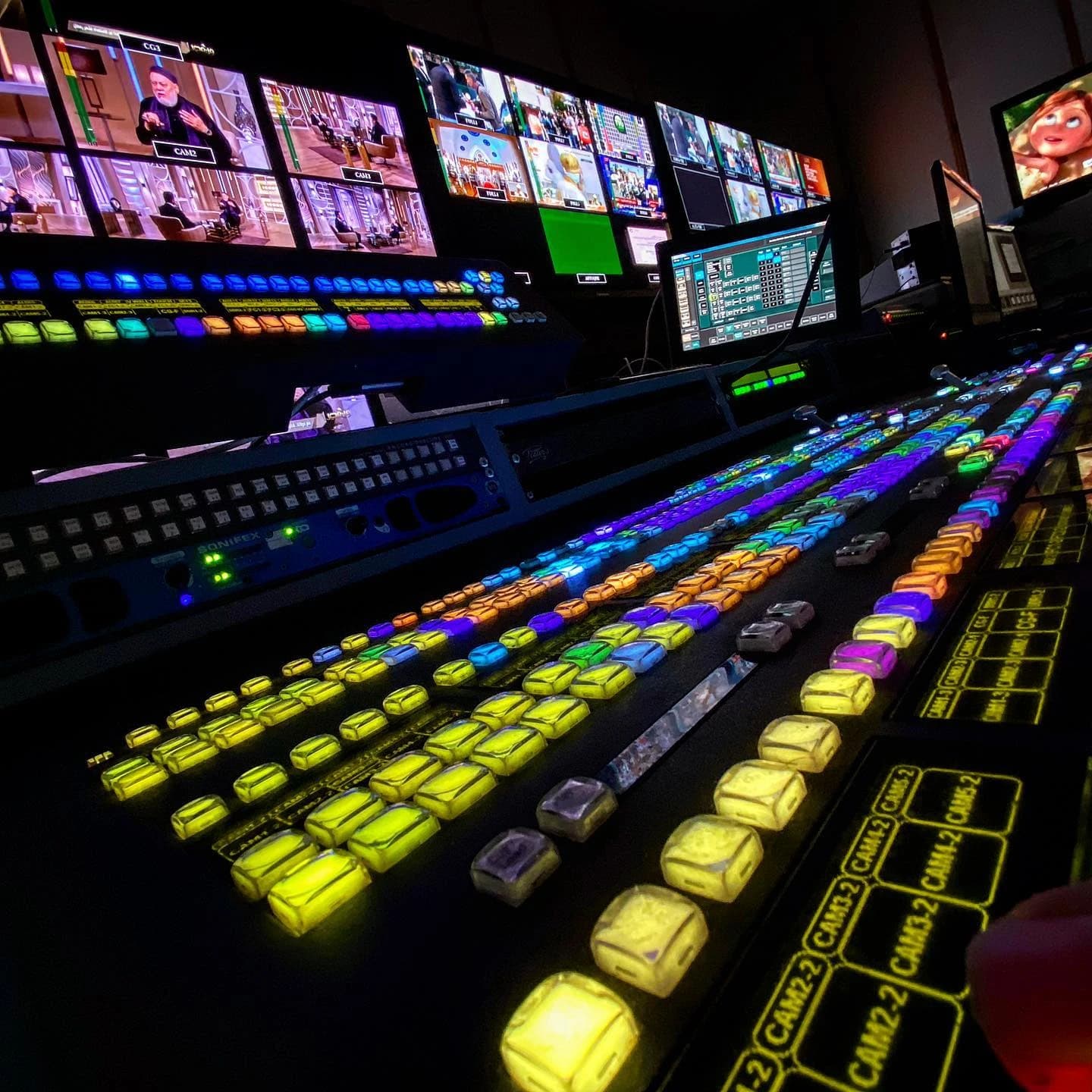 TV SHOWS AND LIVE BROADCAST PRODUCTION WHEN THE RED LIGHT TURNS ON, EVERY SECOND MATTERS. — Global Untold Story